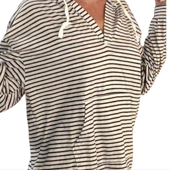 💫SHEIN Women’s Striped Hoodie - Picture 1 of 10